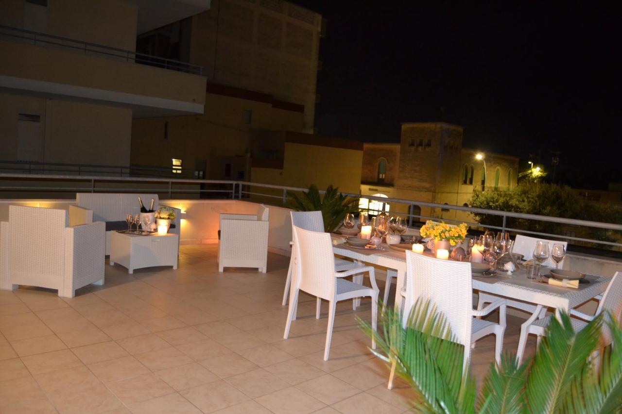 Roomy Apartment With Terrace & Parking Λέτσε Εξωτερικό φωτογραφία